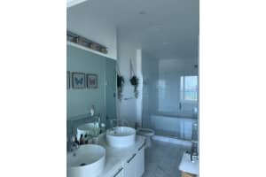 MLS# A12012826, Miami, Florida 33132