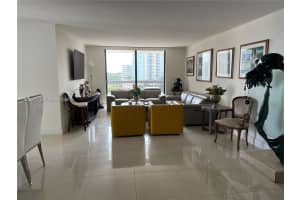 2333 Brickell Ave Apartment 812, Miami, FL 33129, - MLS#A12012913