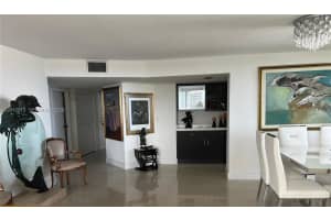 2333 Brickell Ave Apartment 812, Miami, FL 33129, - MLS#A12012913