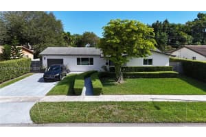 5741 SW 95th Ct, Miami, FL 33173, - MLS#A12012924