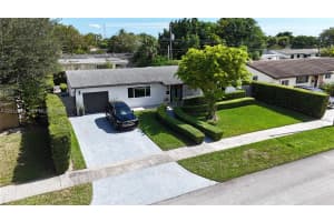 5741 SW 95th Ct, Miami, FL 33173, - MLS#A12012924