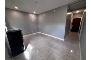 319 W 28th St #15, Miami Beach, FL 33140, - MLS#A12012943