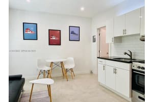 319 W 28th St #9, Miami Beach, FL 33140, - MLS#A12012945