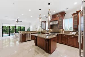 1704 NE 1st St, Fort Lauderdale, FL 33301, - MLS#A12012970