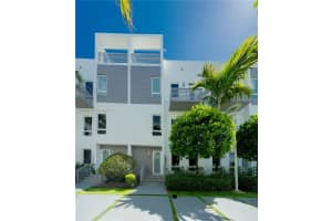 9165 Nw 33rd St, Doral