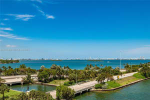 600 Ne 36th St 706, Miami