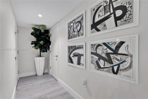121 NE 34th St, Miami, FL 33137, - MLS#A12013024