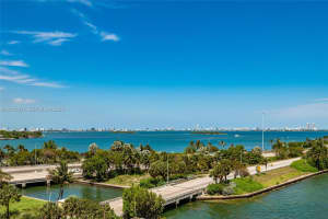 600 Ne 36th St 706, Miami