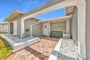 8830 NW 3rd St, Pembroke Pines, FL 33024, - MLS#A12013040