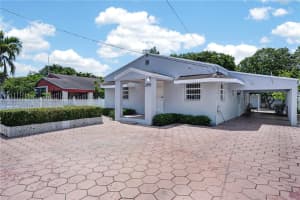 2450 Nw 32nd St, Miami 2450 Nw 32nd St, Miami
