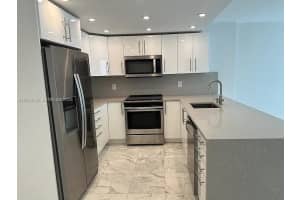 345 Ocean Dr APT 519, Miami Beach, FL 33139, - MLS#A12013122