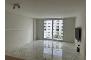 345 Ocean Dr APT 519, Miami Beach, FL 33139, - MLS#A12013122