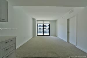 45 SW 9th St Apt 1907, Miami, FL 33130, - MLS#A12013138