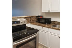 1300 Moffett St APT 208, Hallandale Beach, FL 33009, - MLS#A12013171