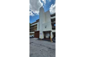 8870 Fontainebleau Blvd APT 304, Miami, FL 33172, - MLS#A12013221