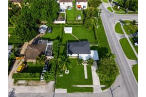 1044 NE 4th Ave, Homestead, FL 33030, - MLS#A12013231