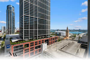 121 NE 5th St #3200, Miami, FL 33132, - MLS#A12013256