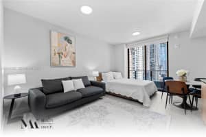 121 NE 5th St #3200, Miami, FL 33132, - MLS#A12013256