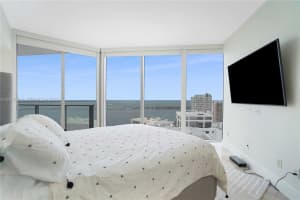 1300 Brickell Bay Dr APT 3402, Miami, FL 33131, - MLS#A12013262