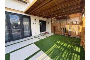 13189 Sw 9th Ln, Miami