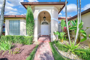 2553 Jardin Manor, Weston, FL 33327, - MLS#A12013274