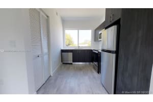 315 S Shore Dr Apt 5, Miami Beach, FL 33141, - MLS#A12013278