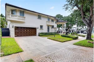 8560 NW 164th St, Hialeah, FL 33016, - MLS#A12013279