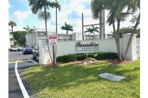 7701 Sw 88th St B220, Miami