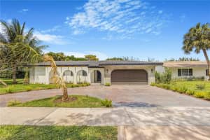 15331 Turnbull Dr, Miami Lakes