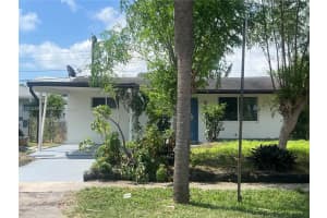 753 SW 3rd St, Dania Beach, FL 33004, - MLS#A12013290