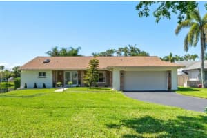 13750 Green Cove Pl, Davie