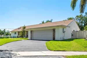 13750 Green Cove Pl, Davie, FL 33325, - MLS#A12013306