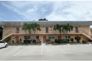2950 Se Ocean Blvd 555, Stuart
