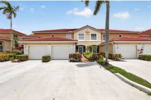 12474 Crystal Pointe Dr 101, Boynton Beach