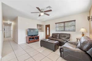7201 SW 4th St, North Lauderdale, FL 33068, - MLS#A12013344