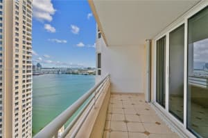 808 Brickell Key Dr 2207, Miami