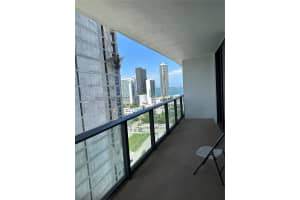 1600 Ne 1st Ave 2217, Miami