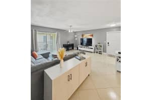 406 N Laurel Dr #207, Margate, FL 33063, - MLS#A12013422