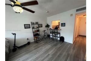 950 Euclid Ave APT 211, Miami Beach, FL 33139, - MLS#A12013440
