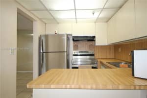 17890 W Dixie Hwy APT 519, Miami, FL 33160, - MLS#A12013445