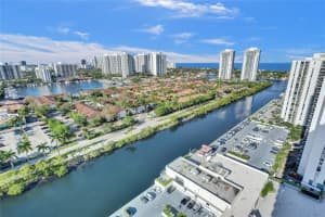 3625 N Country Club Dr 2310, Aventura