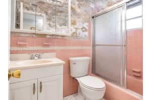 17050 NE 14th Ave APT 208, North Miami Beach, FL 33162, - MLS#A12013454