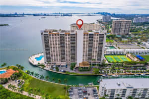 1800 Ne 114th St 601, Miami