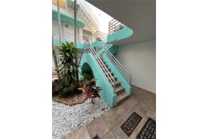 326 Wilson St APT 105, Hollywood, FL 33019, - MLS#A12013537