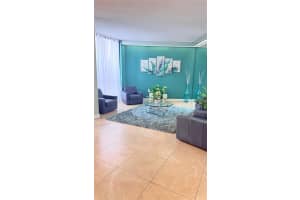 900 St Charles Pl APT 520, Pembroke Pines, FL 33026, - MLS#A12013538