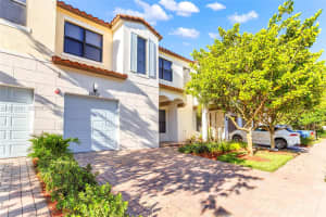20919 NW 1st Dr, Pembroke Pines, FL 33029, - MLS#A12013561