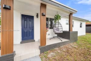 3521 Nw 171st Ter, Miami Gardens