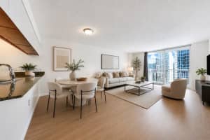 1200 Brickell Bay Dr 3122, Miami 1200 Brickell Bay Dr 3122, Miami