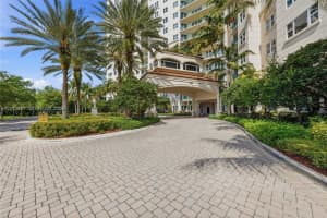19900 E Country Club Dr APT 116, Aventura, FL 33180, - MLS#A12013571