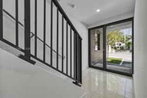 4120 S Oak Pl, Dania Beach